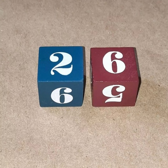 2006 Pirates Of The Caribbean Treasure Hunt DVD Game Replacement Piece WOOD DICE - Picture 2 of 9